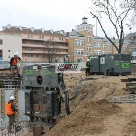 Używany wibromłot ICE 20 RFW do pracy na dźwigu