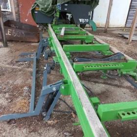 Mobile band sawmill ROLTRAC R70