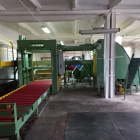 Machine for stacking boards EURO pallets MADREW