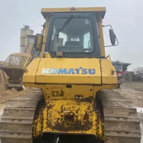 Komatsu D65EX-12, year 2002