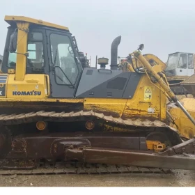 Komatsu D65EX-12, year 2002