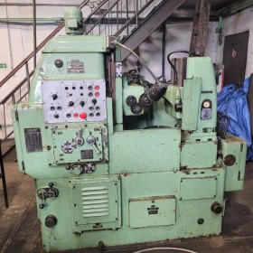 Used lathe for milling gears with straight, helical, and worm teeth. Model 5K310, manufactured by Stanko in 1976 in the USSR