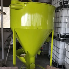 Vertical mixer for loose feed, type "okonek" 750kg capacity manufactured in 2021