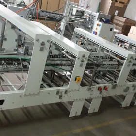 VERSOR SERTO 160K - High-Quality Gluing Machine for Cardboard